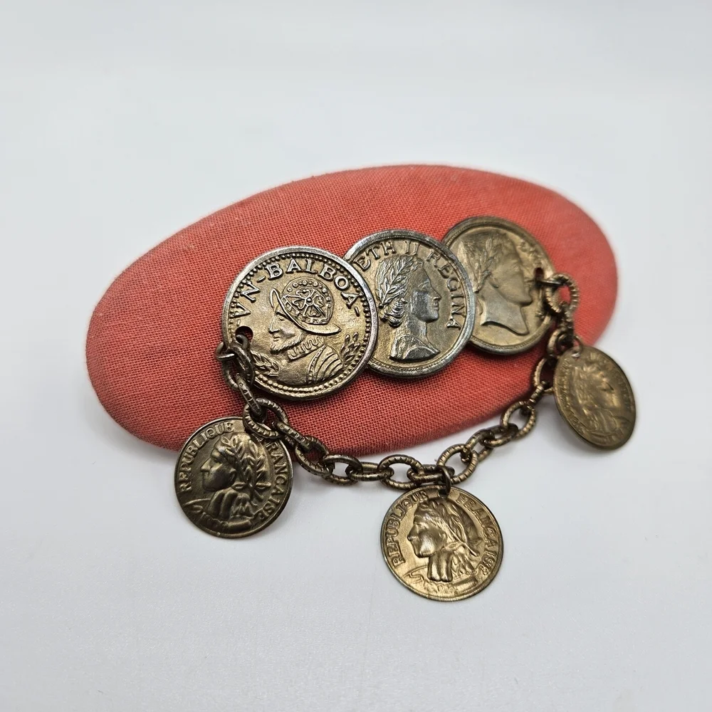 VINTAGE Gold Tone Coin Dangle Chain Pink Oval Hair Barrette Clip